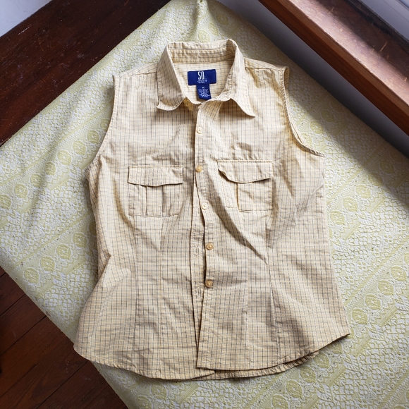 Yellow Button Down Blouse - Picture 6 of 8